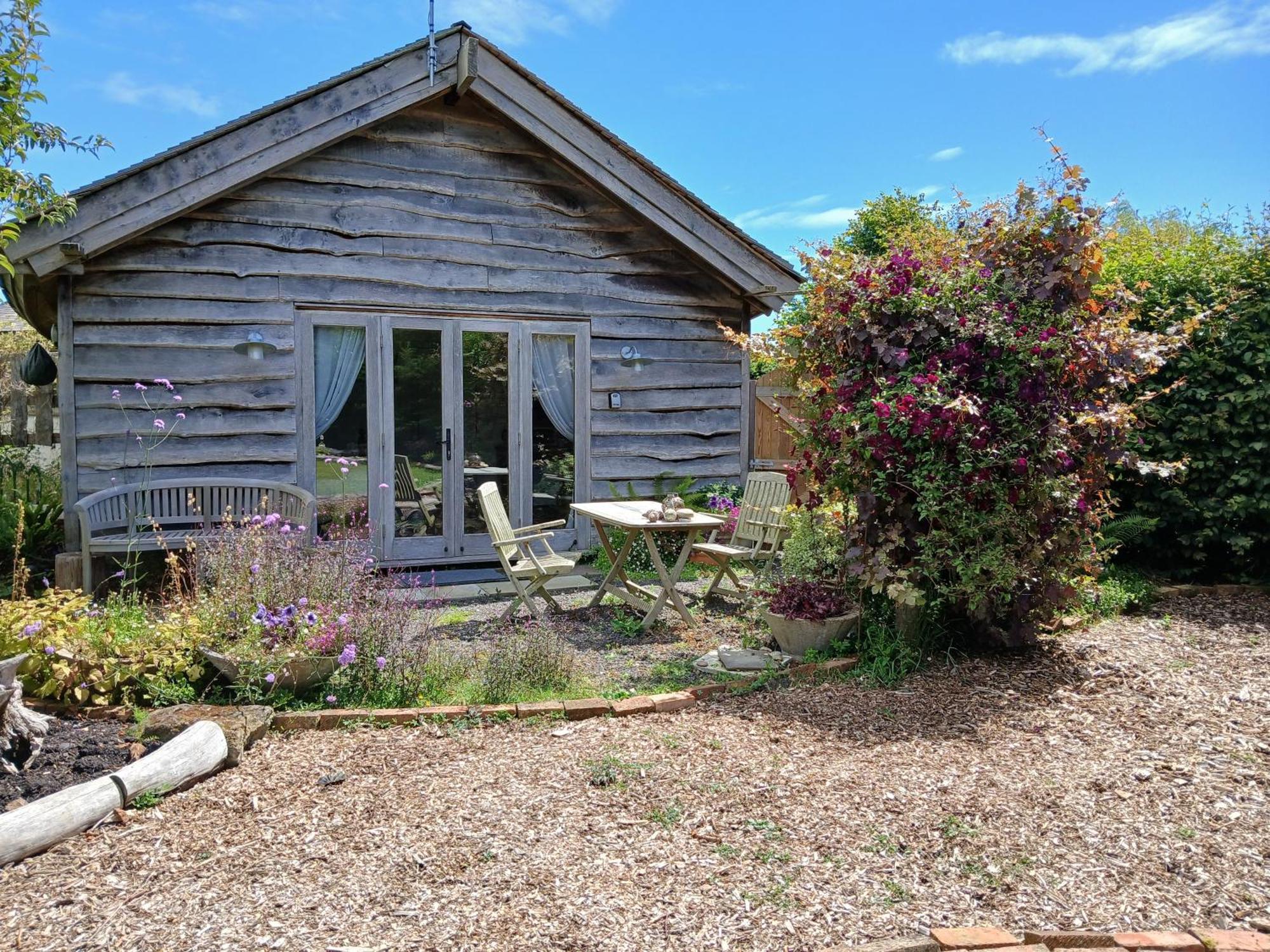 Three Oaks Nursery Чичестер Экстерьер фото