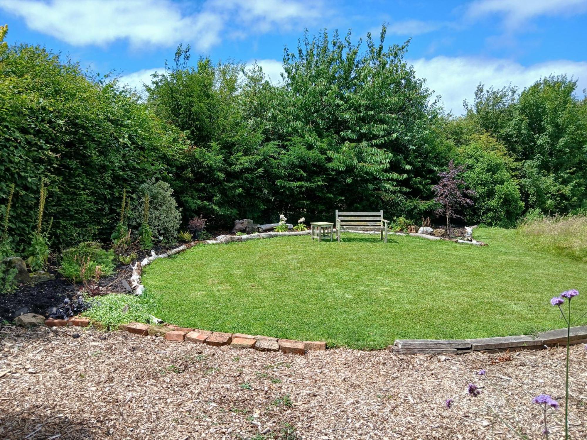 Three Oaks Nursery Чичестер Экстерьер фото